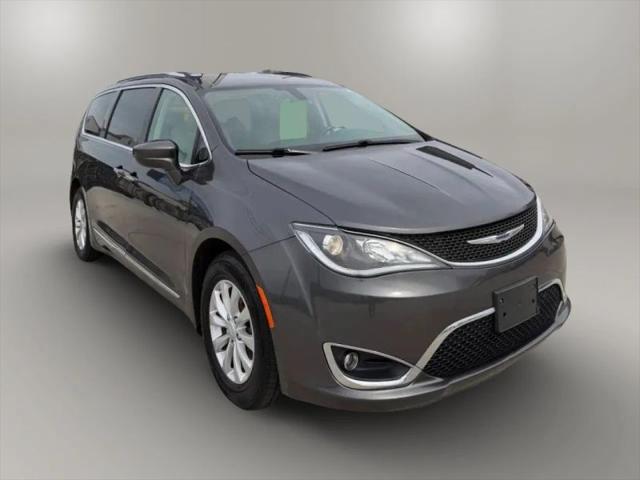 2019 Chrysler Pacifica Touring L for sale in Redford, MI