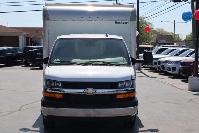 2022 Chevrolet Express Cutaway Work Van