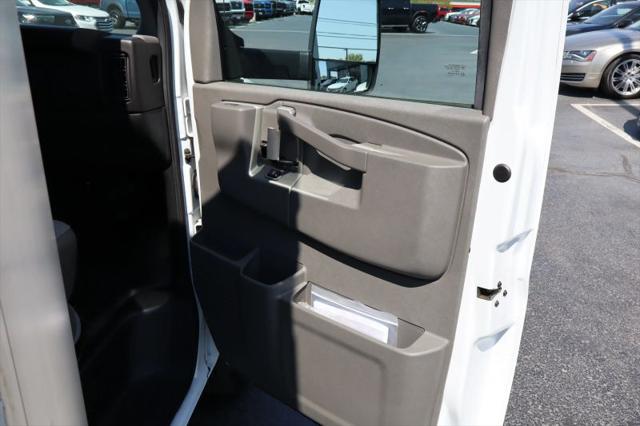 2022 Chevrolet Express Cutaway Work Van