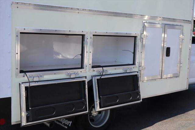 2022 Chevrolet Express Cutaway Work Van