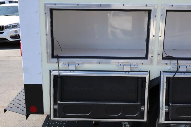 2022 Chevrolet Express Cutaway Work Van