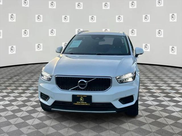 2019 Volvo XC40 T5 Momentum