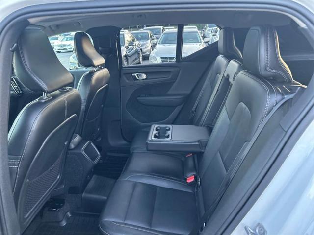 2019 Volvo XC40 T5 Momentum