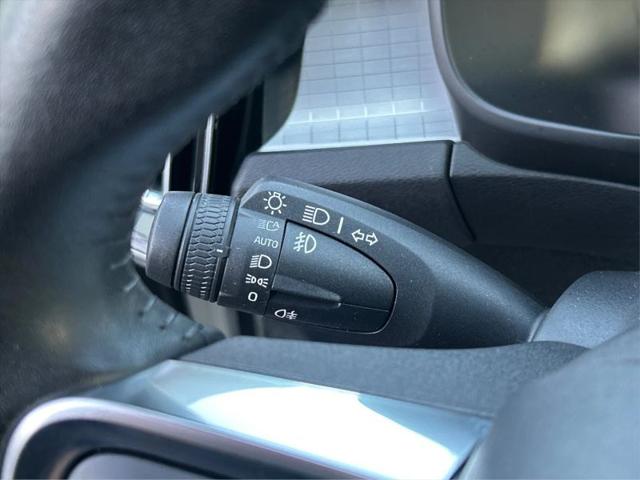 2019 Volvo XC40 T5 Momentum