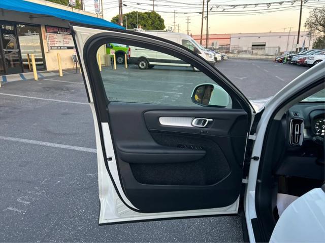 2019 Volvo XC40 T5 Momentum