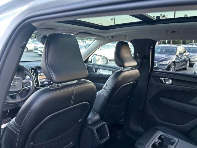 2019 Volvo XC40 T5 Momentum