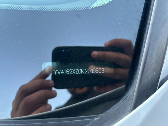 2019 Volvo XC40 T5 Momentum