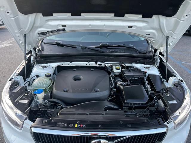 2019 Volvo XC40 T5 Momentum