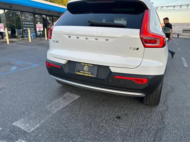 2019 Volvo XC40 T5 Momentum