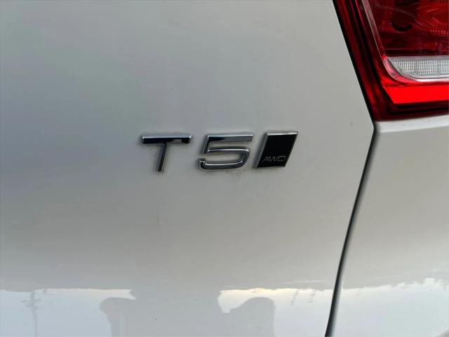 2019 Volvo XC40 T5 Momentum