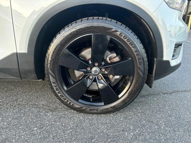 2019 Volvo XC40 T5 Momentum