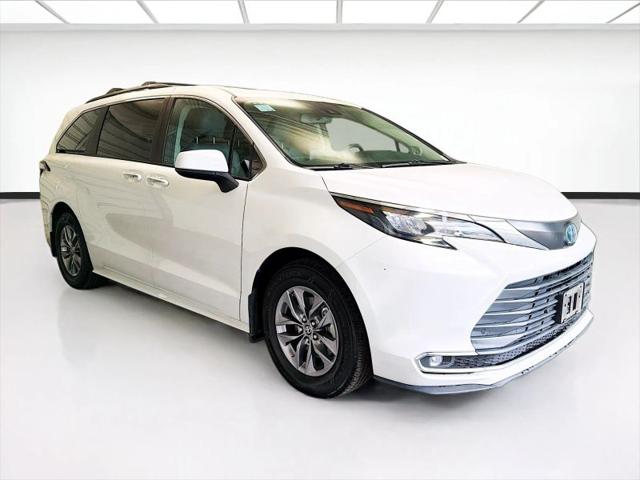 2024 Toyota Sienna XLE