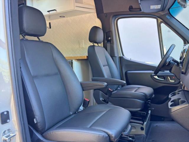 2023 Mercedes-Benz Sprinter 2500 High Roof 4-Cyl Diesel HO