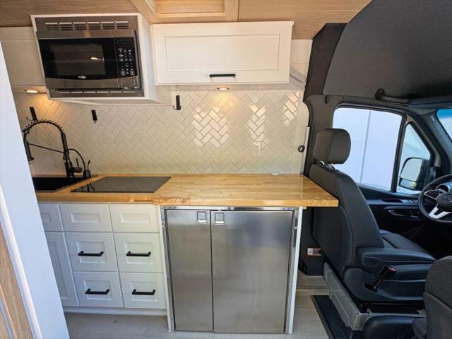 2023 Mercedes-Benz Sprinter 2500 High Roof 4-Cyl Diesel HO
