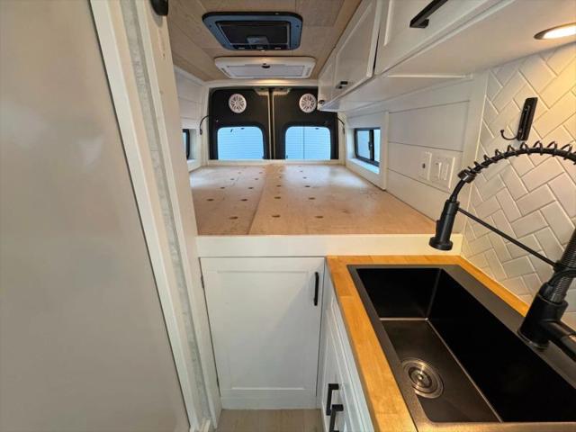 2023 Mercedes-Benz Sprinter 2500 High Roof 4-Cyl Diesel HO