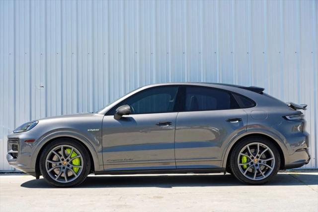 2024 Porsche Cayenne E-Hybrid Turbo