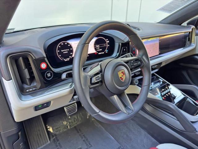 2024 Porsche Cayenne E-Hybrid Turbo