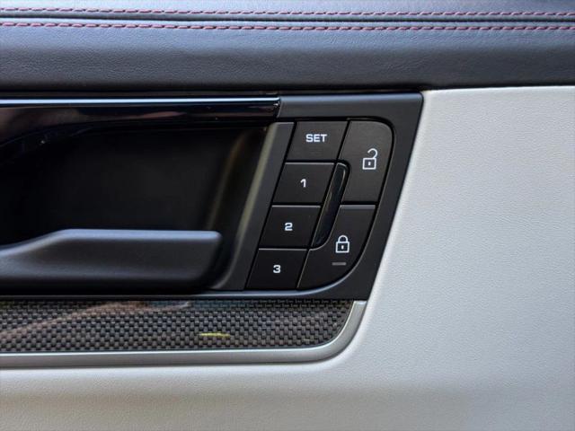 2024 Porsche Cayenne E-Hybrid Turbo
