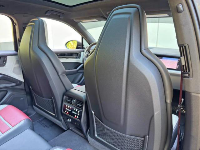 2024 Porsche Cayenne E-Hybrid Turbo