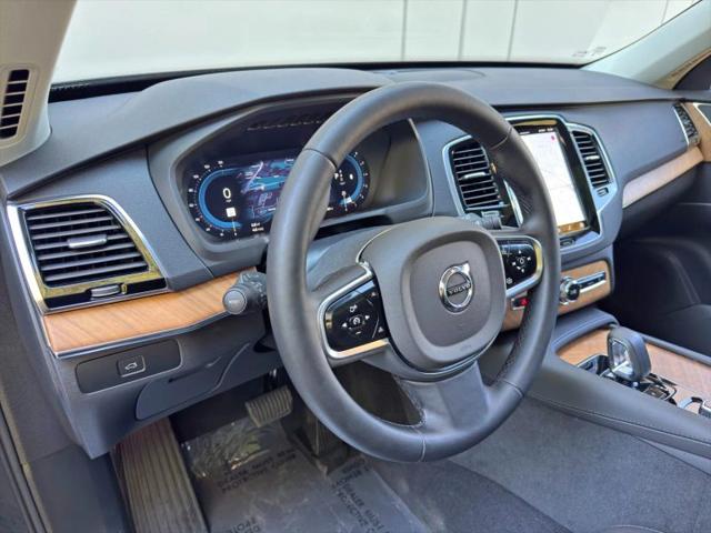 2025 Volvo XC90 B6 Plus 7-Seater