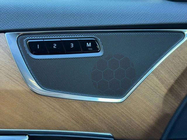 2025 Volvo XC90 B6 Plus 7-Seater