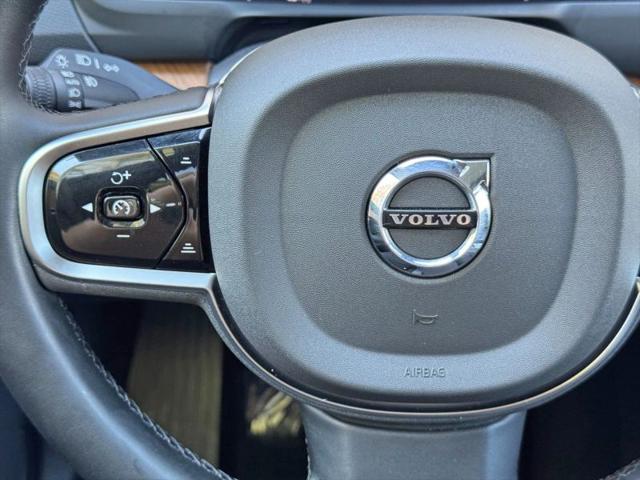 2025 Volvo XC90 B6 Plus 7-Seater