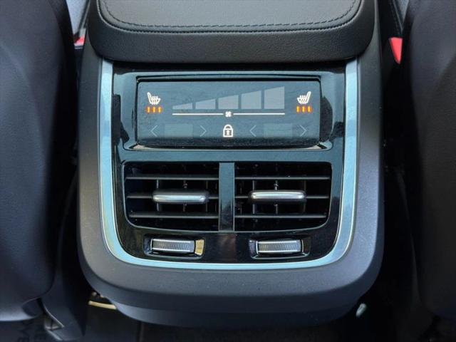 2025 Volvo XC90 B6 Plus 7-Seater