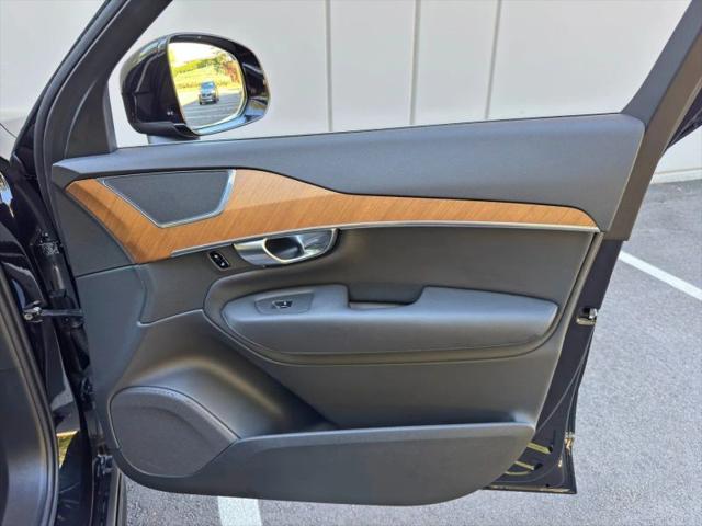 2025 Volvo XC90 B6 Plus 7-Seater