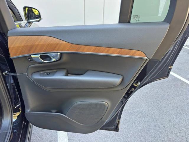 2025 Volvo XC90 B6 Plus 7-Seater