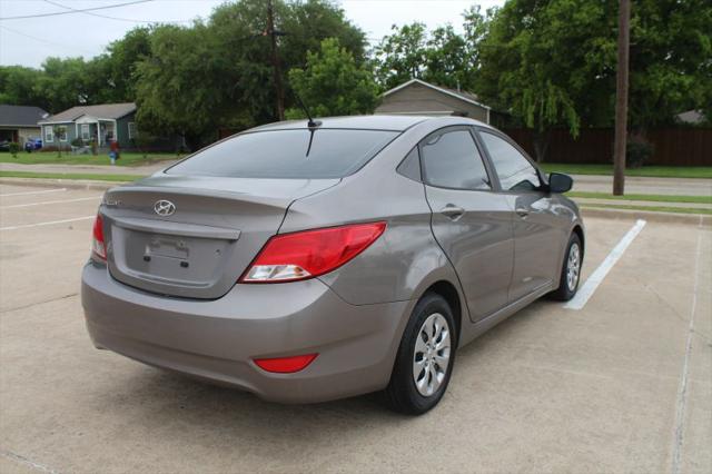 2017 Hyundai Accent SE
