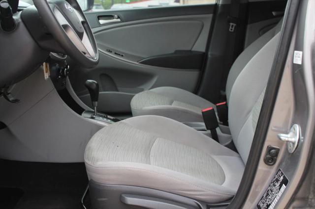 2017 Hyundai Accent SE