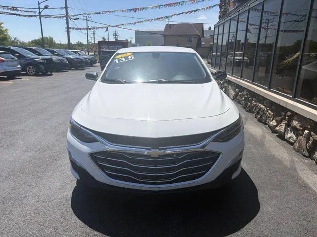 2022 Chevrolet Malibu FWD LS
