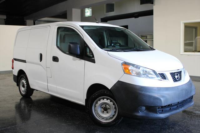 2015 Nissan NV200 SV for sale in Lilburn, GA
