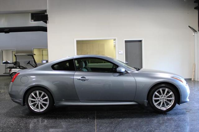 2015 INFINITI Q60 Journey