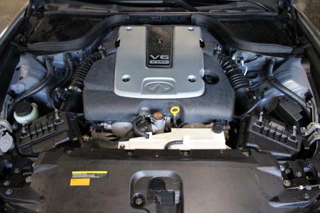 2015 INFINITI Q60 Journey