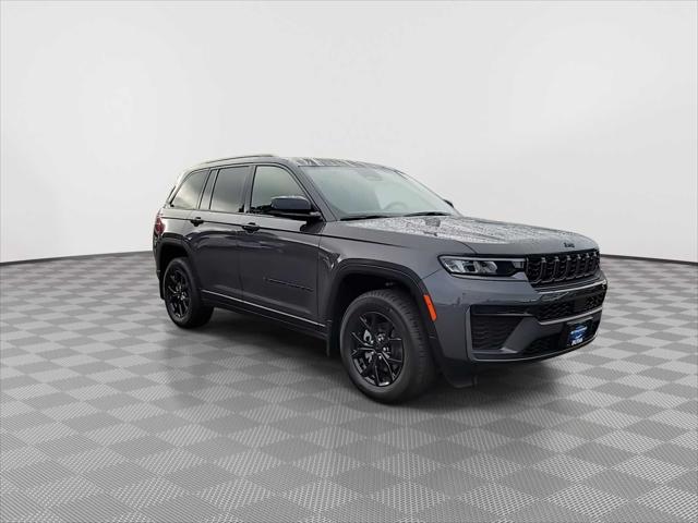 2026 Jeep Grand Cherokee Altitude 4x4