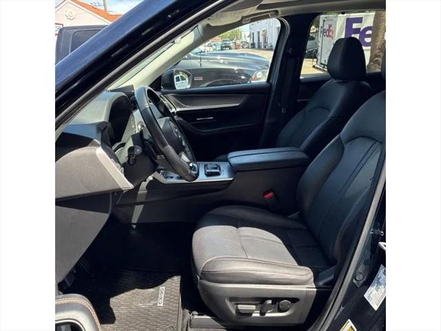 2025 Mazda X-90 Premium Sport