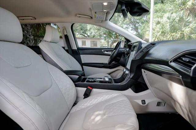 2023 Ford Edge Titanium