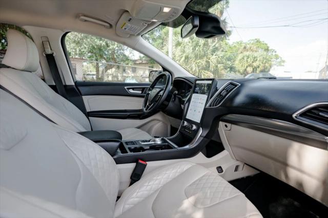 2023 Ford Edge Titanium