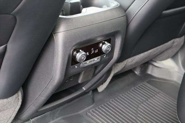 2026 GMC Acadia AT4 AWD