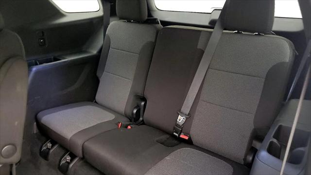 2023 Chevrolet Traverse FWD LT Cloth