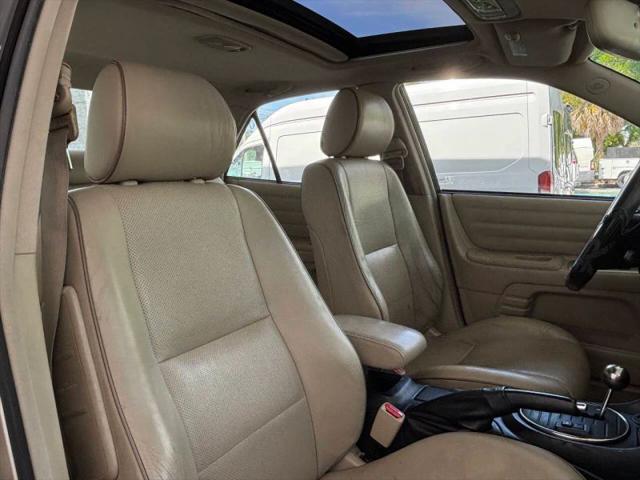 2005 Lexus IS 300 300
