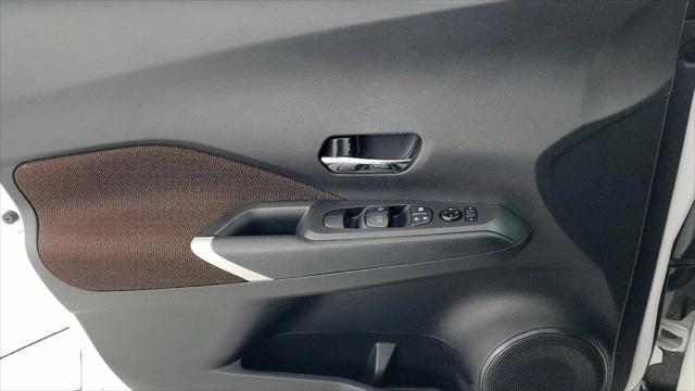 2024 Nissan Kicks SR Xtronic CVT