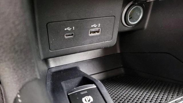 2024 Nissan Kicks SR Xtronic CVT