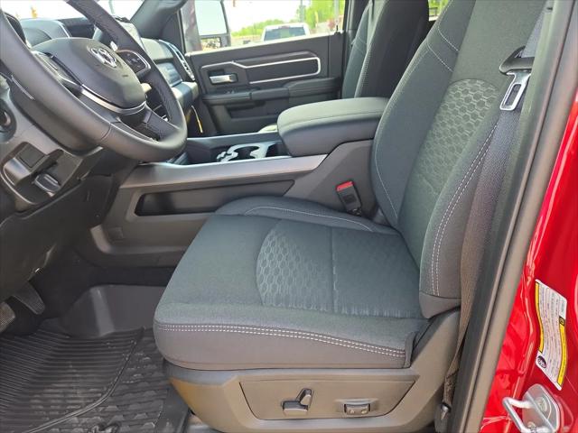 2026 Ram 2500 Big Horn Crew Cab 4x4 64 Box