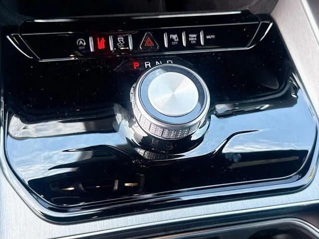 2026 Jeep Grand Wagoneer 4x2
