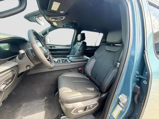 2026 Jeep Grand Wagoneer 4x2