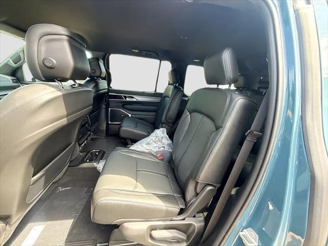 2026 Jeep Grand Wagoneer 4x2