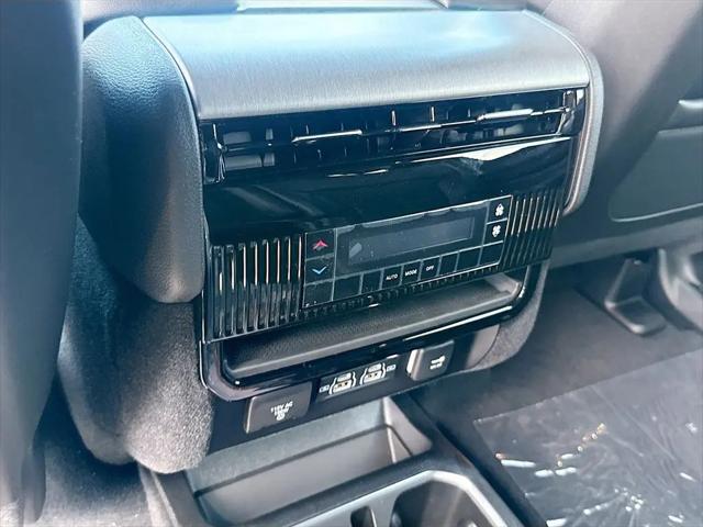 2026 Jeep Grand Wagoneer 4x2