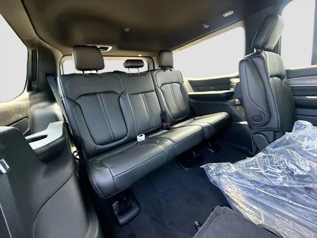 2026 Jeep Grand Wagoneer 4x2
